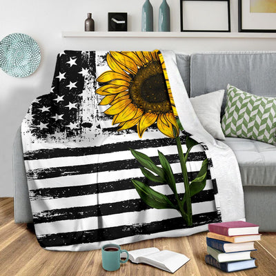 Sunflower Love American Flag Sunflower - Flannel Blanket - Owls Matrix LTD
