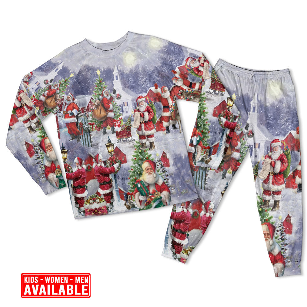 Women / S Christmas Merry Xmas Santa Claus Is Coming - Pajamas Long Sleeve - Owls Matrix LTD
