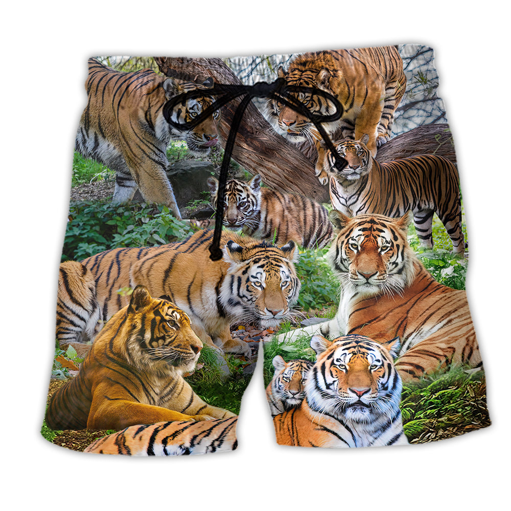 Beach Short / Adults / S Tiger God Is In The Tiger As Well As In The Lamb - Beach Short - Owls Matrix LTD