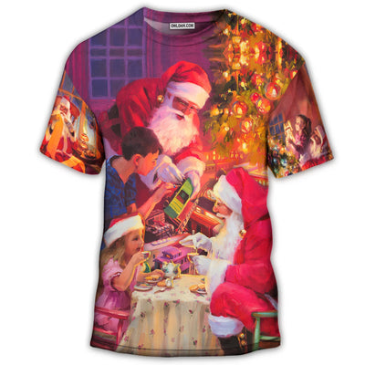 S Christmas Santa Claus Story Light Art Style - Round Neck T-shirt - Owls Matrix LTD