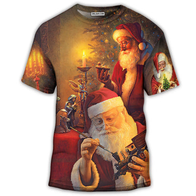 S Christmas Santa Claus The Spirit of Christmas Art Style - Round Neck T-shirt - Owls Matrix LTD