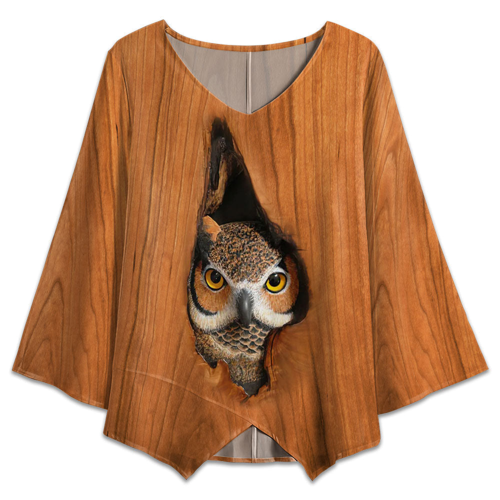 S Owl Wooden Vintage Art - V-neck T-shirt - Owls Matrix LTD