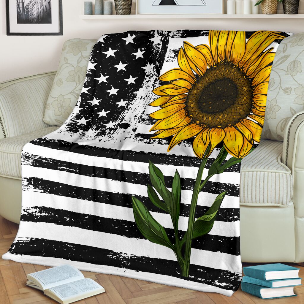 Sunflower American Flag So Cool - Flannel Blanket - Owls Matrix LTD