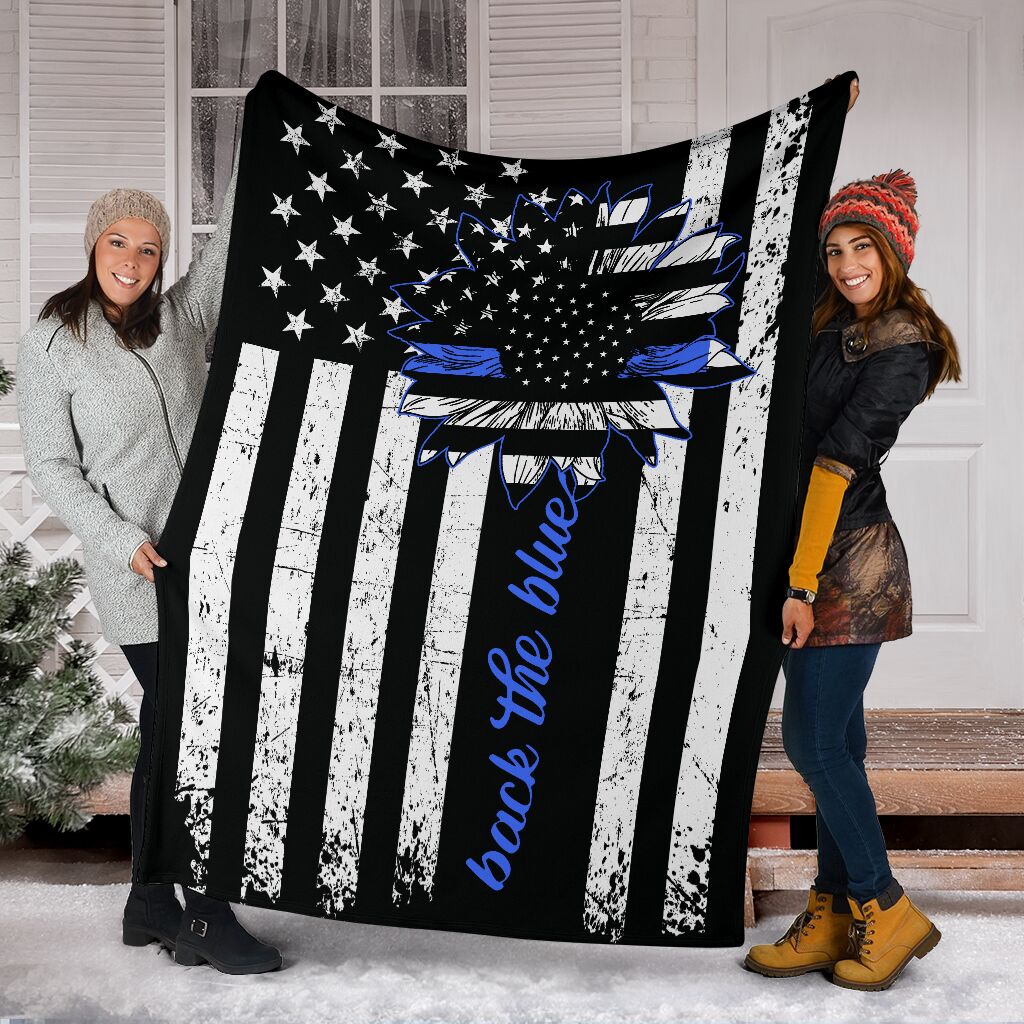 Police Officer Back The Blue Love Life - Flannel Blanket - Owls Matrix LTD