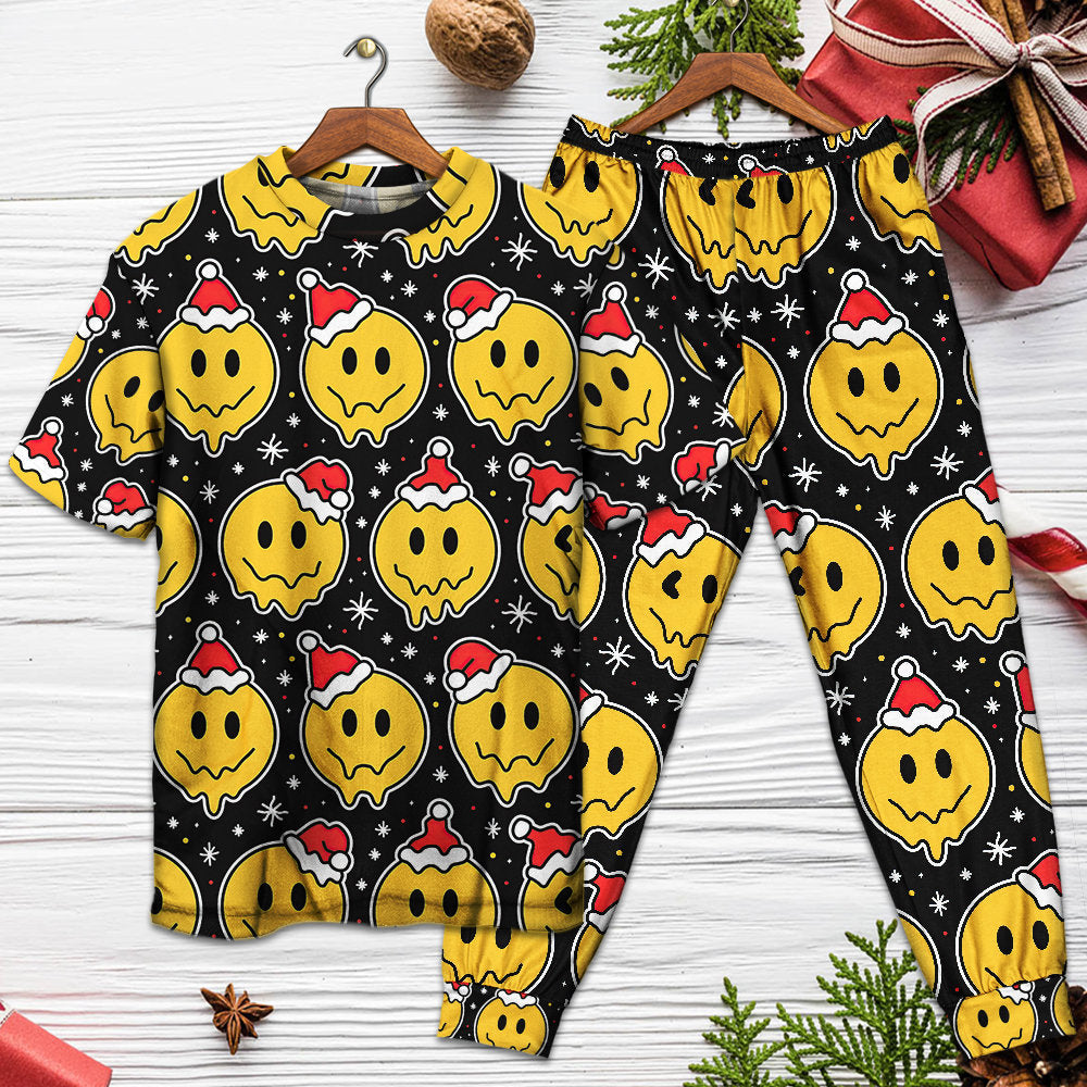 Christmas Smile Happy Face With Santa Hat - Pajamas Short Sleeve - Owls Matrix LTD