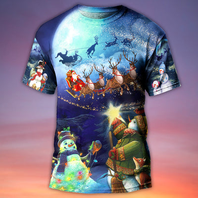 Christmas Rudolph Santa Claus Reindeer Snowman Light Art Style - Round Neck T-shirt - Owls Matrix LTD