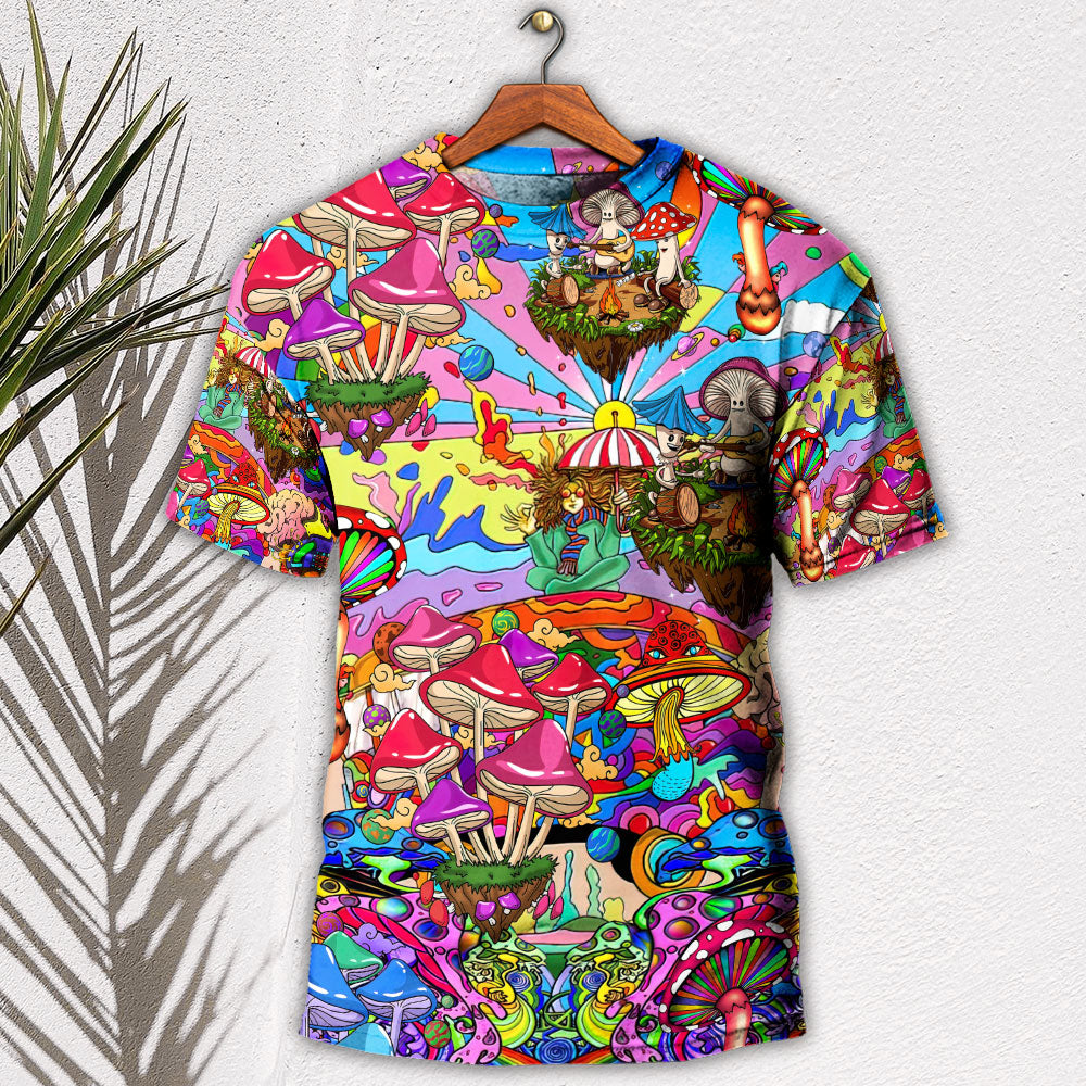Hippie Mushroom Hallucinogenic Psychedelic - Round Neck T-shirt - Owls Matrix LTD