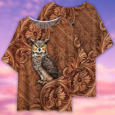 Owl Leather Art Style - Women's T-shirt With Bat Sleeve - Owls Matrix LTD