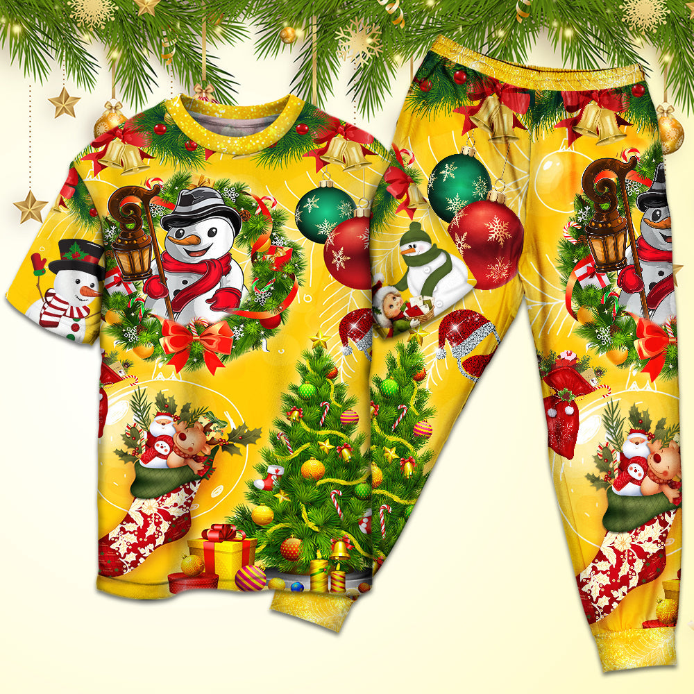 Christmas Funny Snowman Happy Christmas Tree Yellow Light - Pajamas Short Sleeve - Owls Matrix LTD