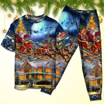Christmas Santa Claus Snowman Family In Love Light Art Style - Pajamas Short Sleeve - Owls Matrix LTD