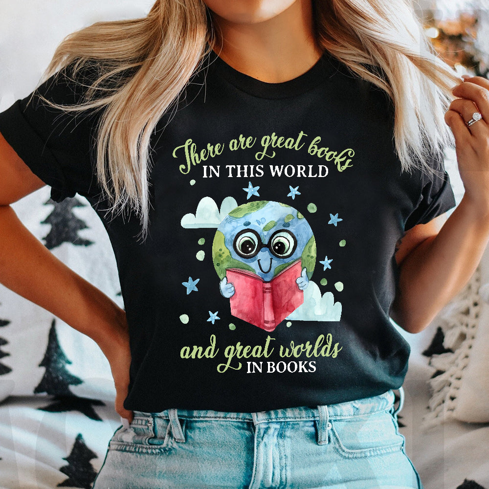 Book There Are Great Books In This World BGRZ1304009Y Dark Classic T Shirt